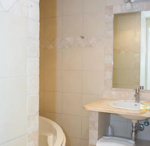 Hotel Roc E Mare