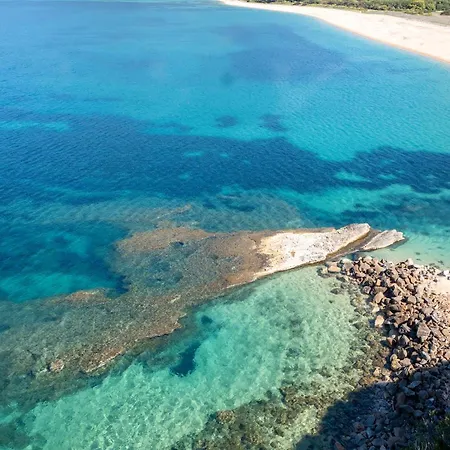 Отель Roc E Mare 3*