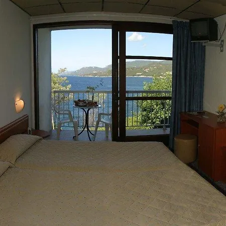 Roc E Mare Hotel 3*