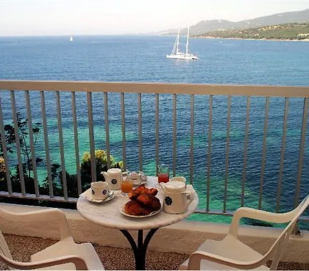 Hotel Roc E Mare