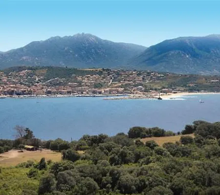 Roc E Mare Отель 3*